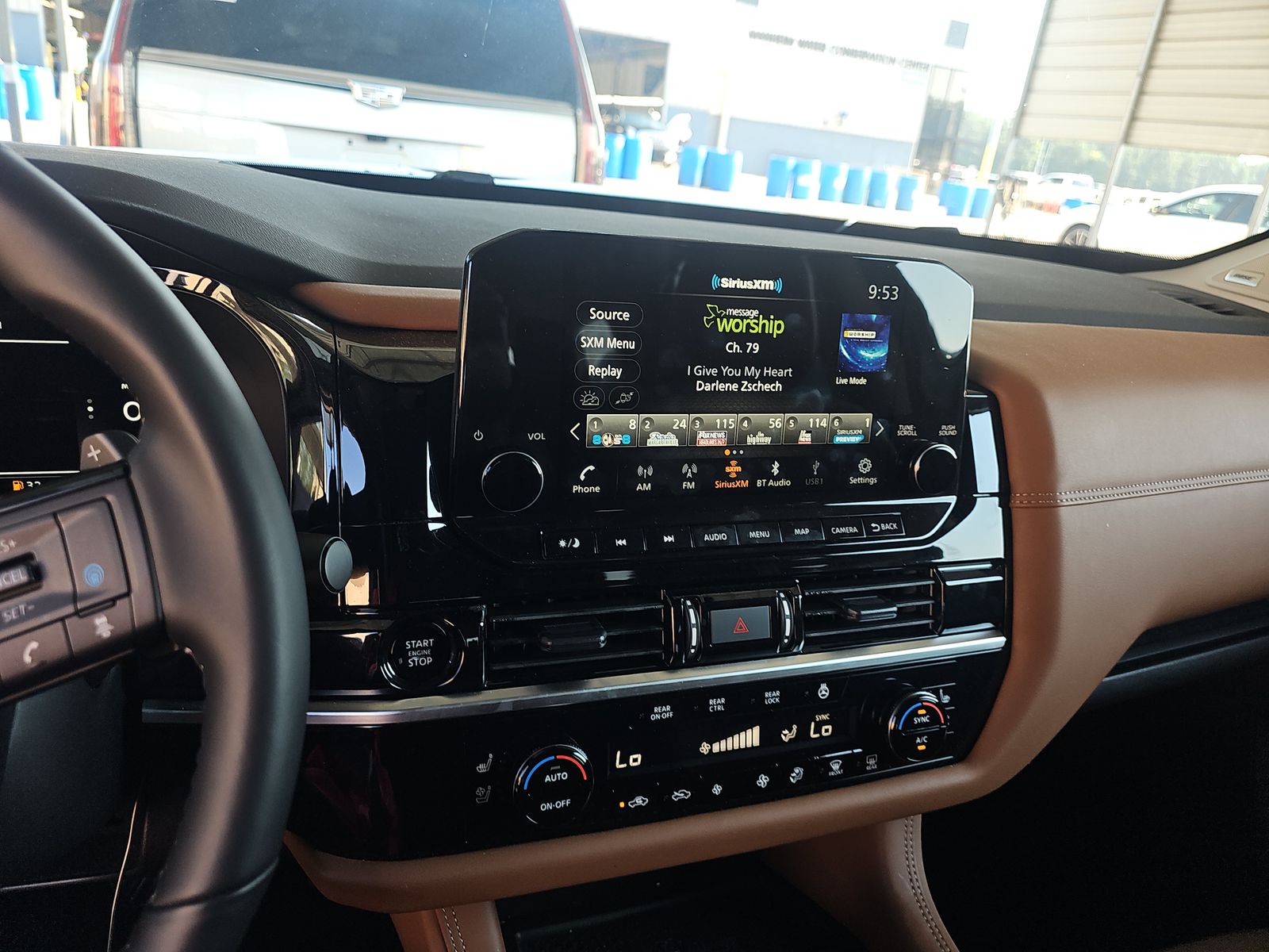 2025 Nissan Pathfinder Platinum FWD