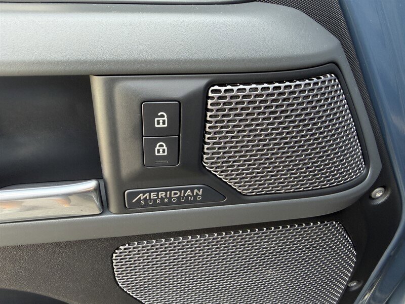 2021 Land Rover Defender 110 X-Dynamic HSE AWD