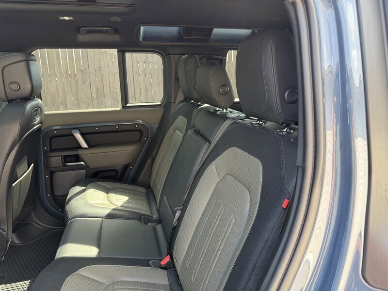 2021 Land Rover Defender 110 X-Dynamic HSE AWD