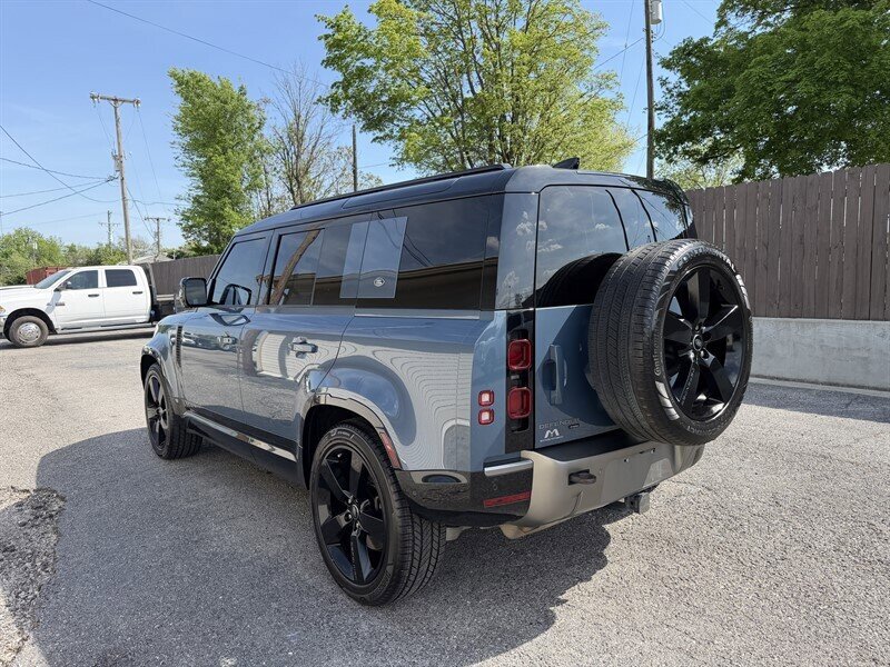 2021 Land Rover Defender 110 X-Dynamic HSE AWD