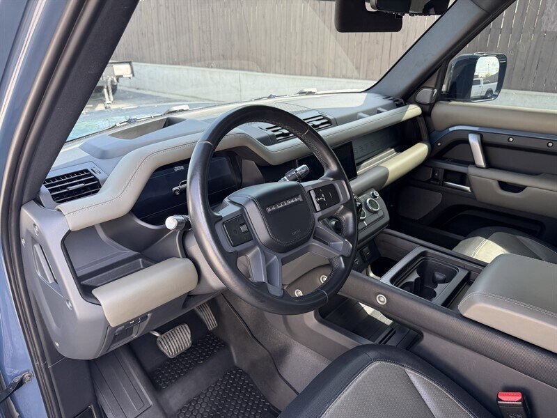 2021 Land Rover Defender 110 X-Dynamic HSE AWD