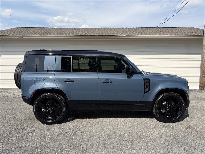 2021 Land Rover Defender 110 X-Dynamic HSE AWD