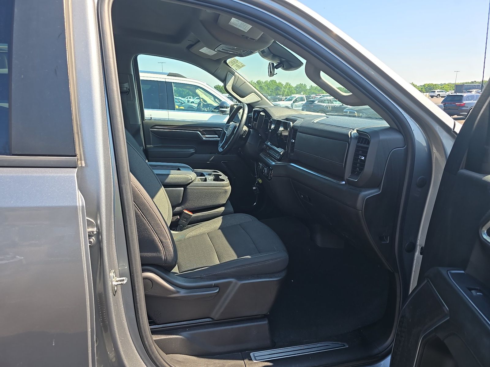 2023 Chevrolet Silverado 1500 LT AWD