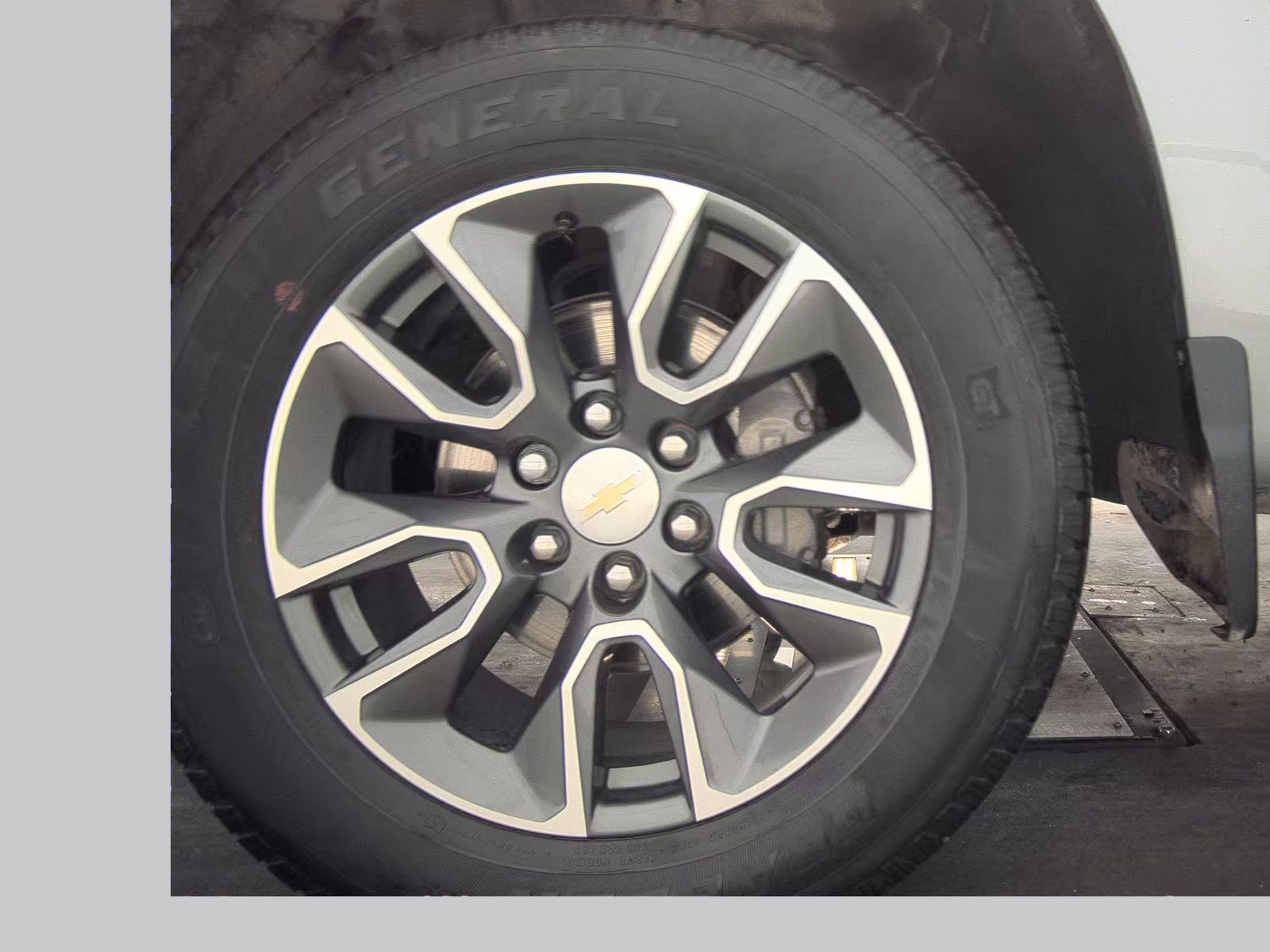 2023 Chevrolet Silverado 1500 LT AWD