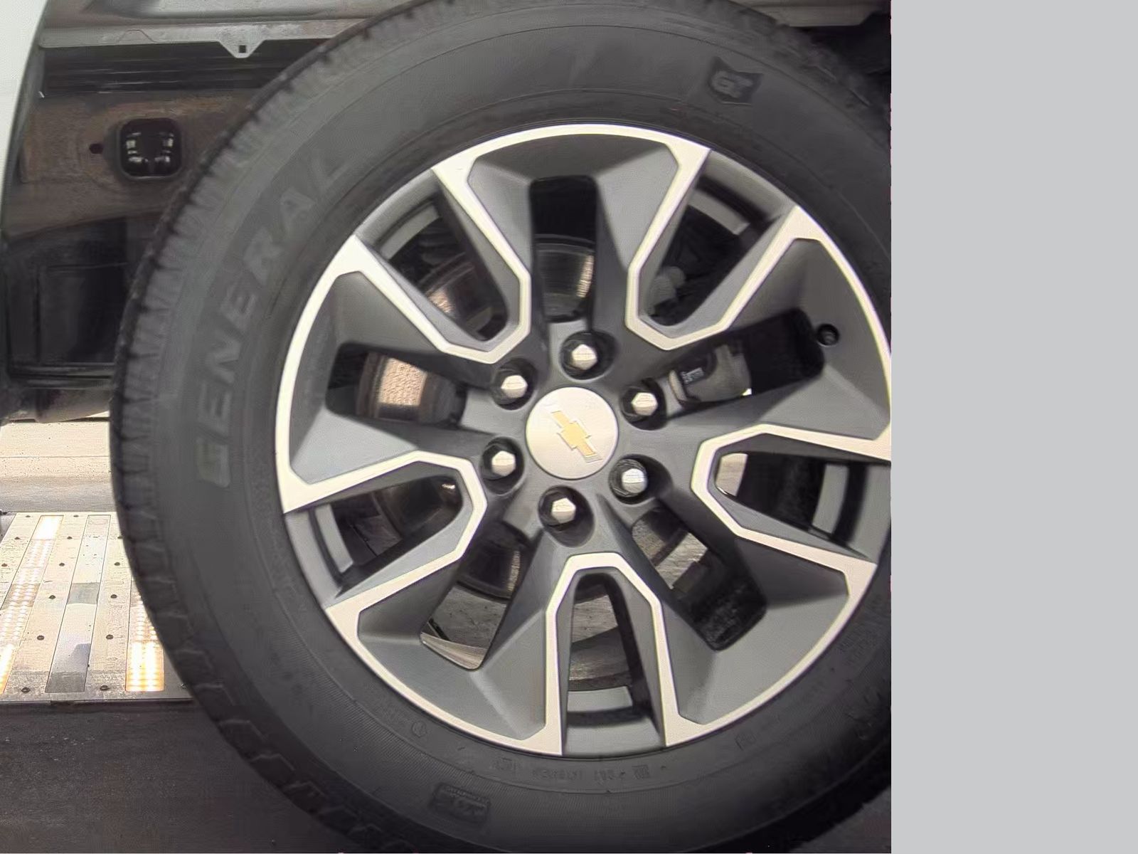 2023 Chevrolet Silverado 1500 LT AWD