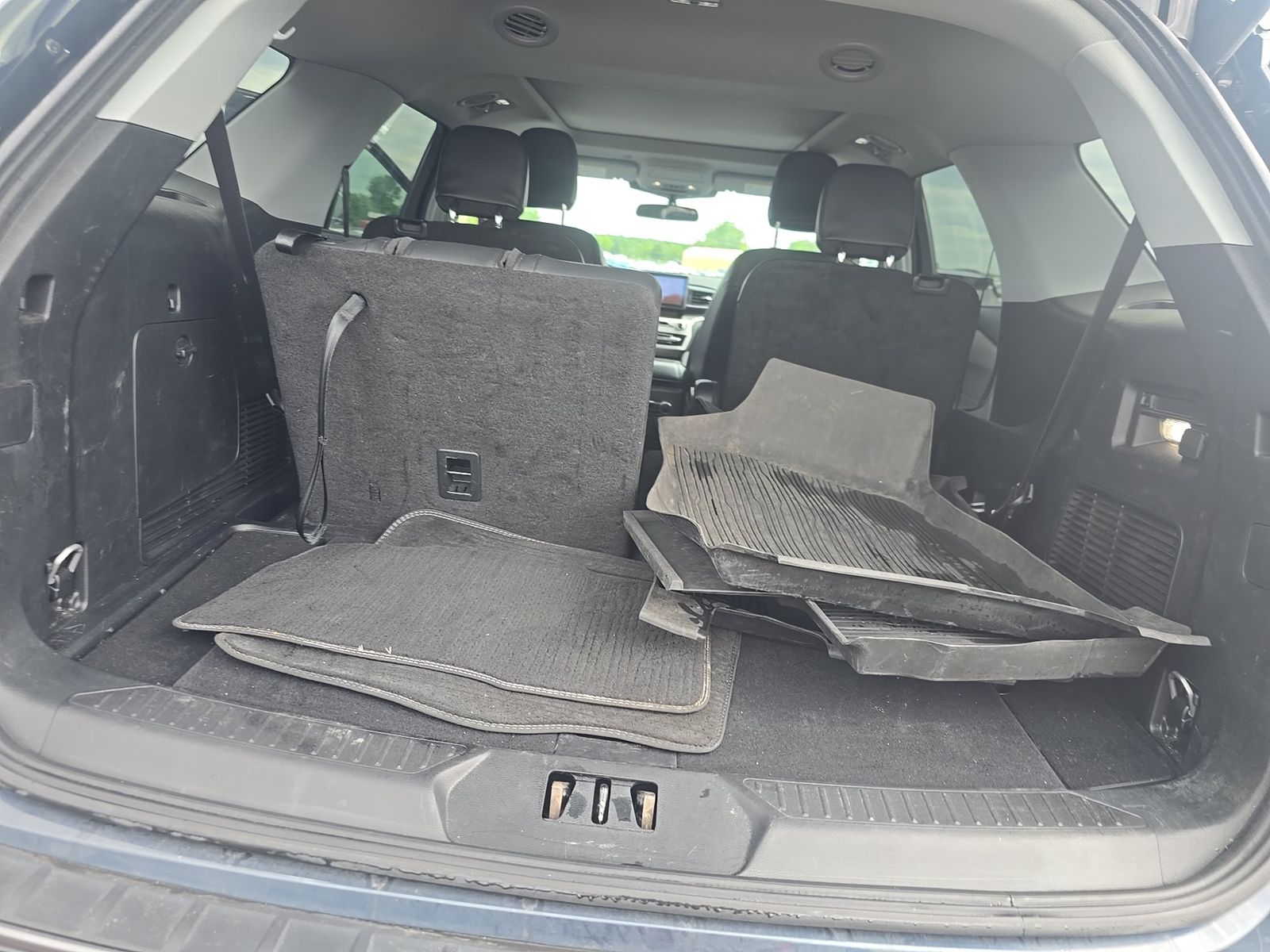 2023 Ford Explorer XLT AWD