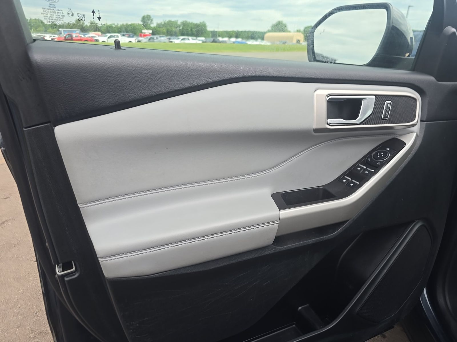 2023 Ford Explorer XLT AWD