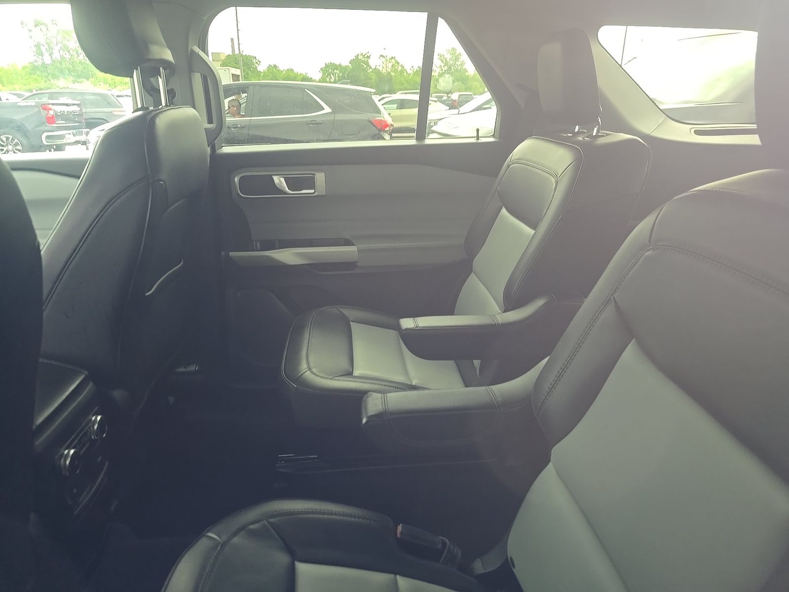 2023 Ford Explorer XLT AWD