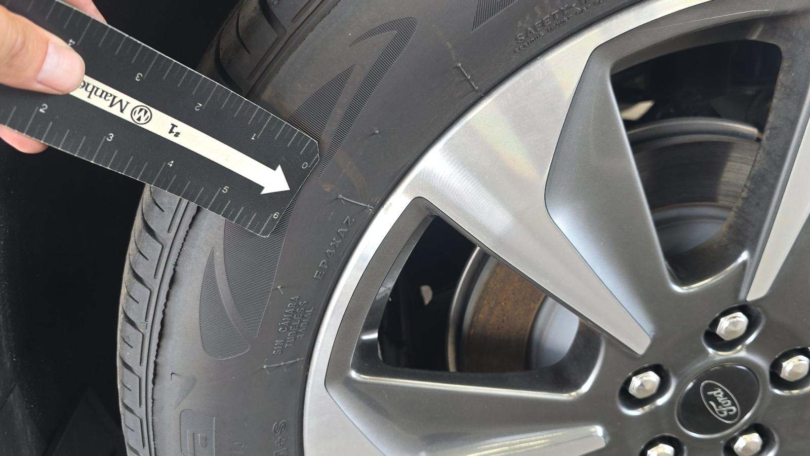 2025 Ford Escape Hybrid Platinum FWD