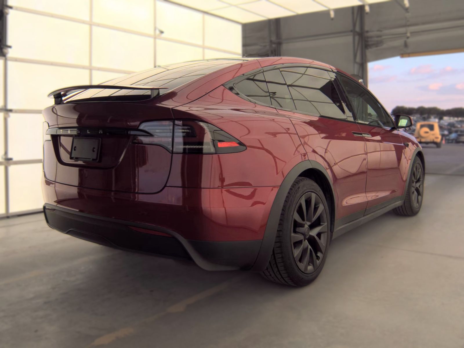 TESLA MODEL X - 6