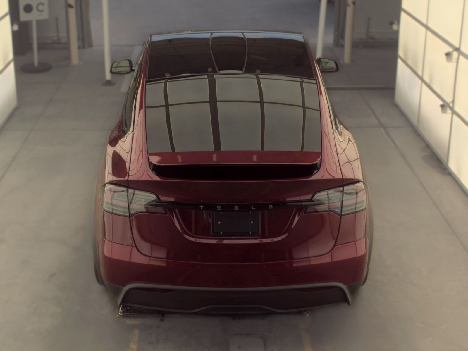 TESLA MODEL X - 7