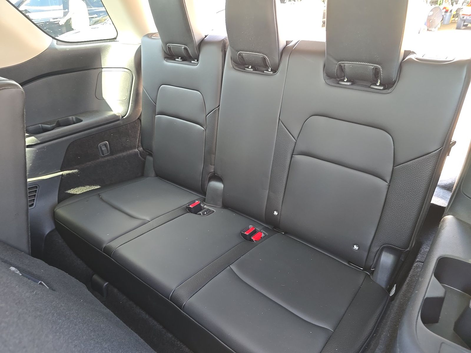 2025 Nissan Pathfinder SL AWD