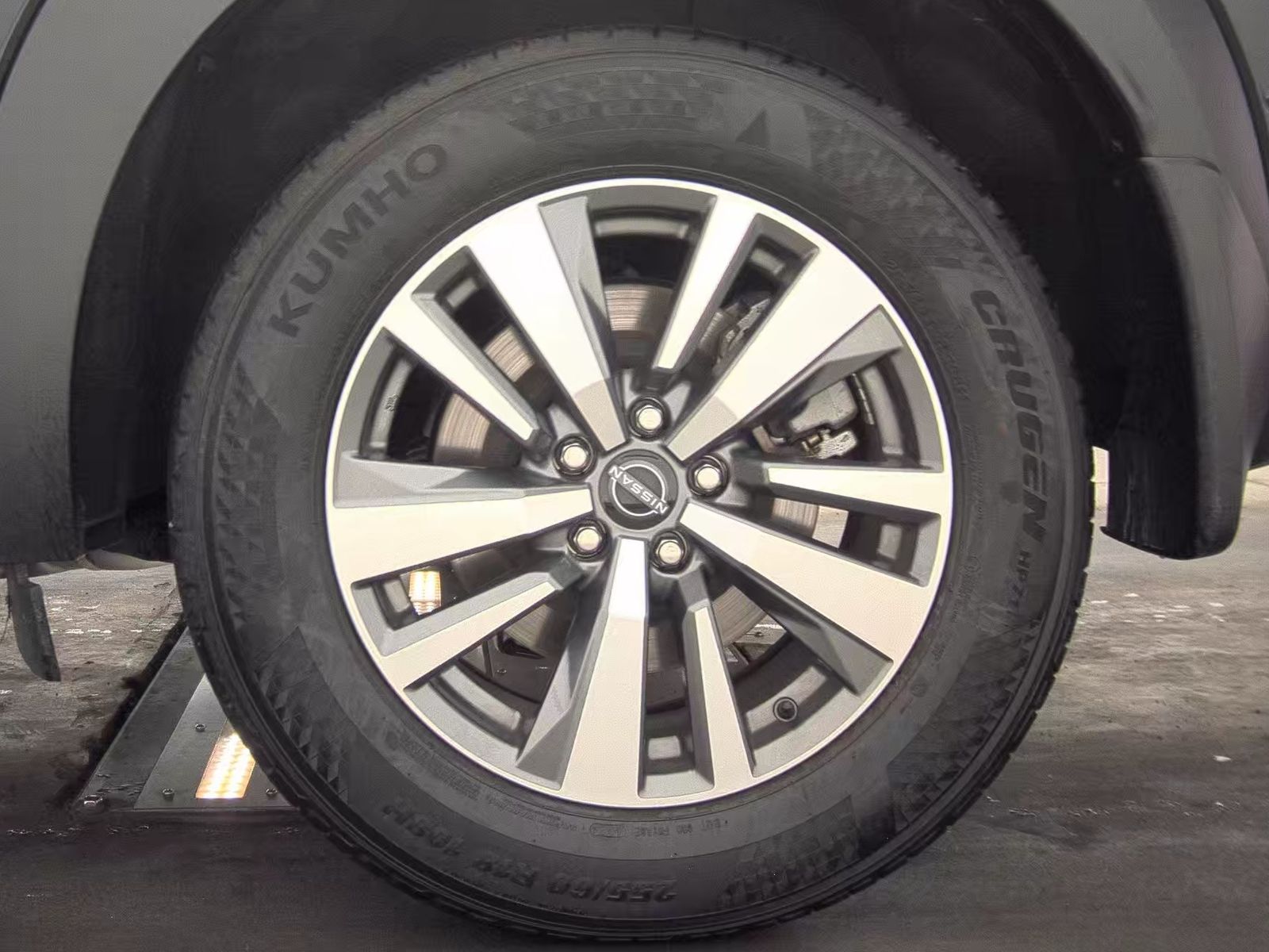 2025 Nissan Pathfinder SL AWD