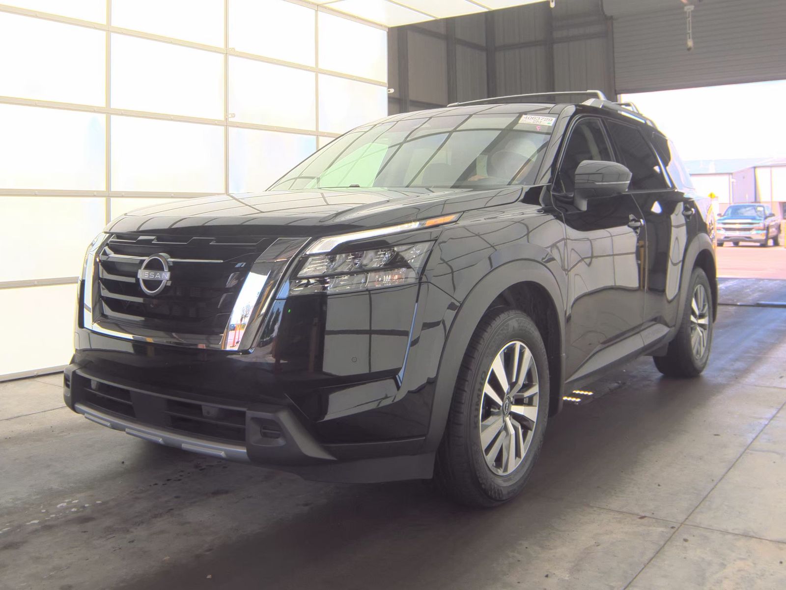 2025 Nissan Pathfinder SL AWD