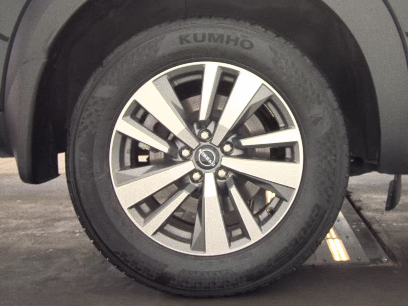 2025 Nissan Pathfinder SL AWD