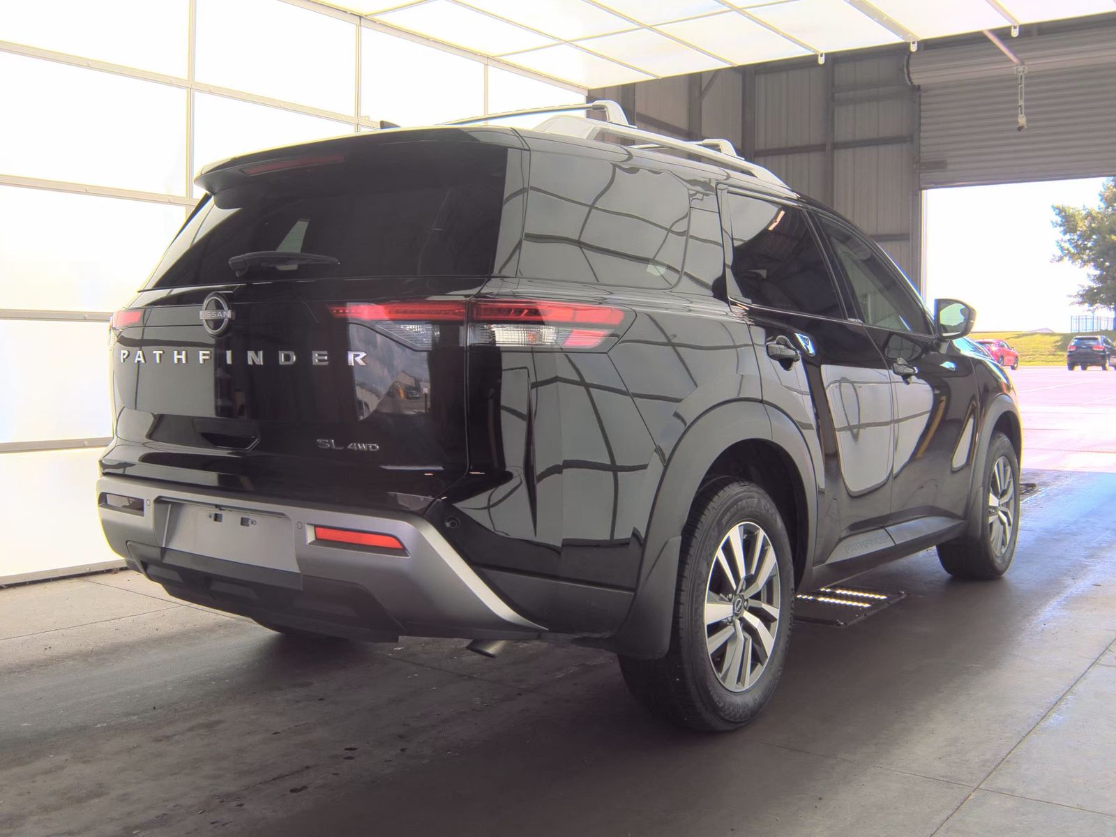 2025 Nissan Pathfinder SL AWD