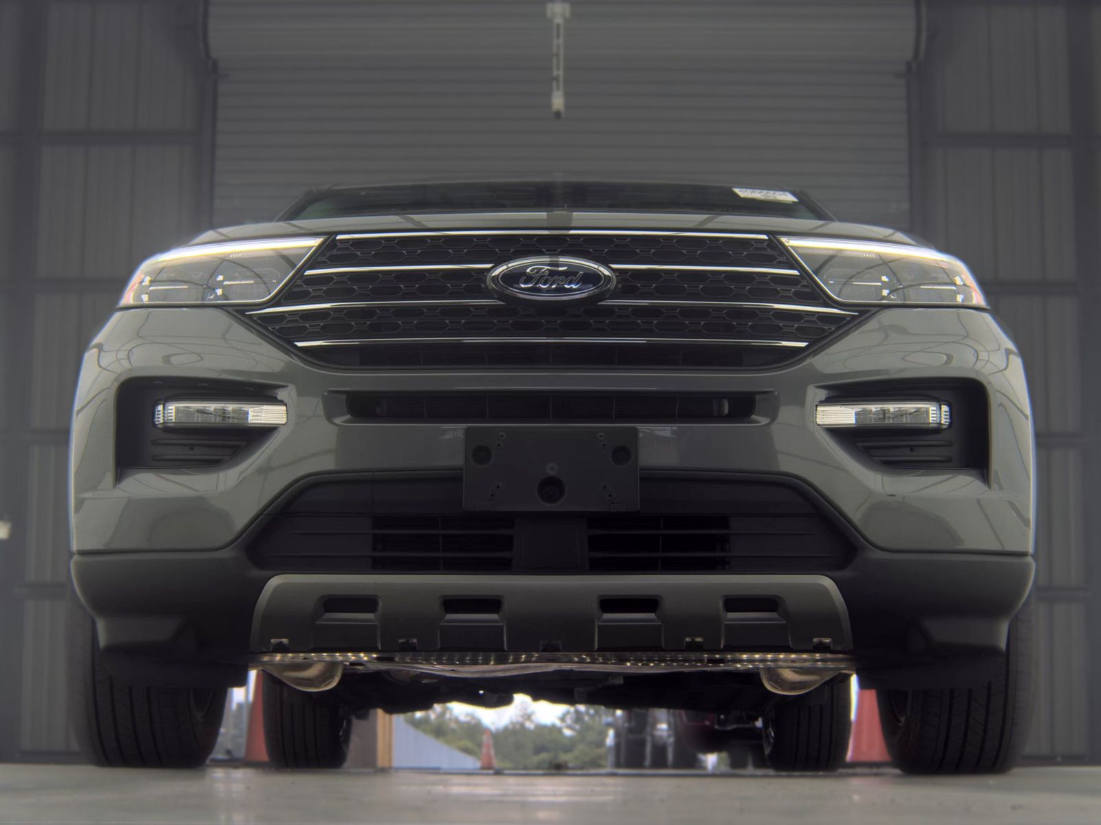 FORD EXPLORER - 4