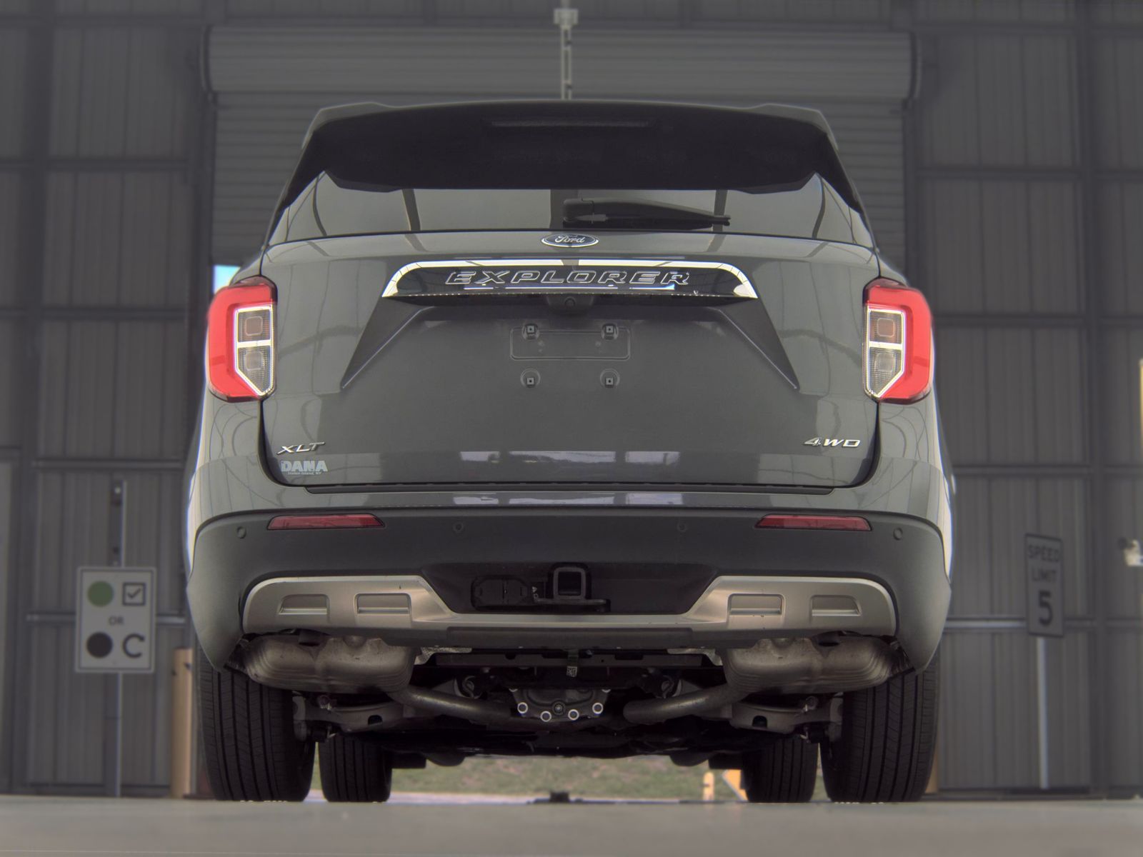 FORD EXPLORER - 8