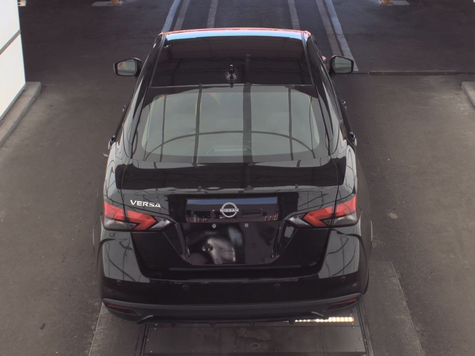 NISSAN VERSA - 7