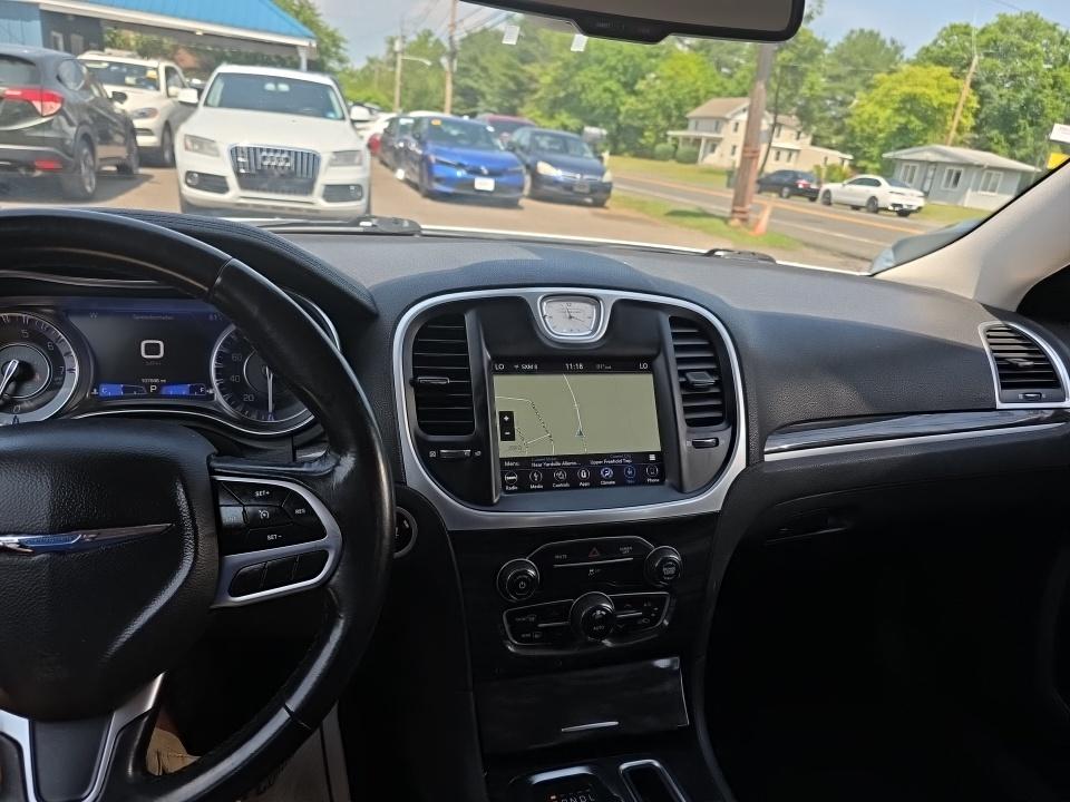 2019 Chrysler 300 Touring RWD