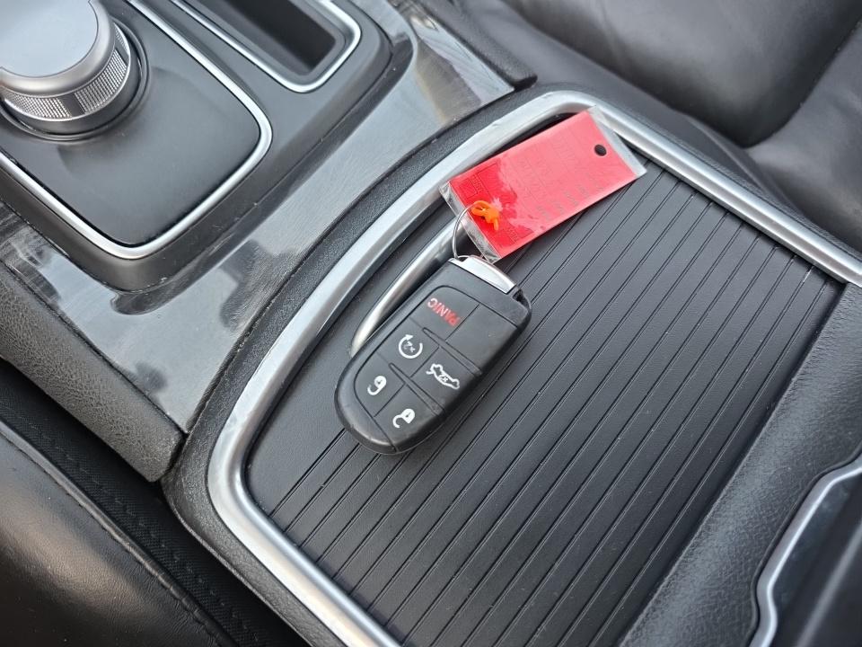 2019 Chrysler 300 Touring RWD