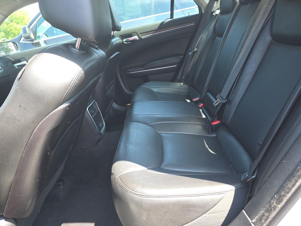 2019 Chrysler 300 Touring RWD