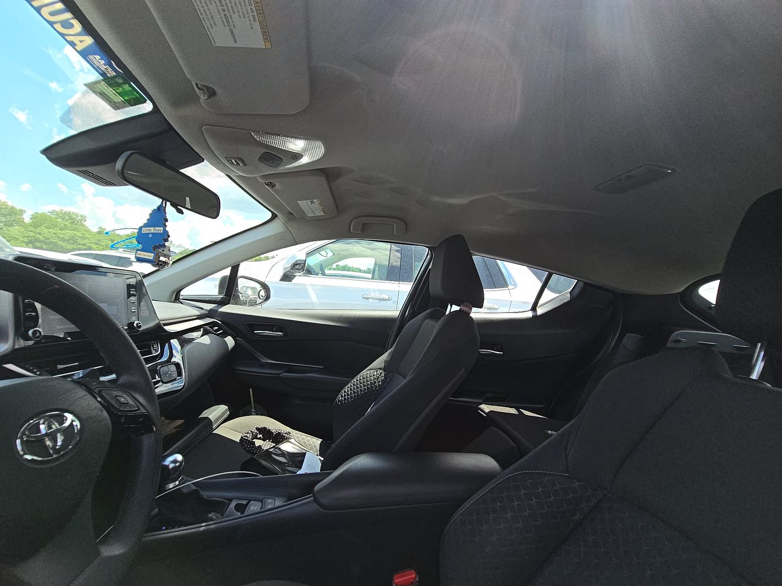 2021 Toyota C-HR LE FWD