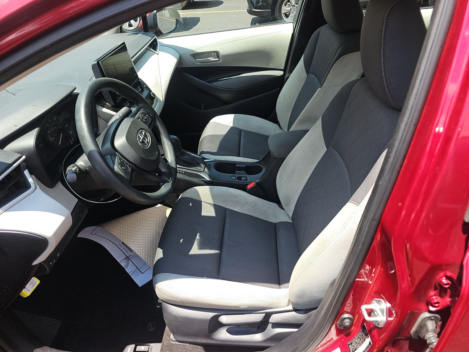 2024 Toyota Corolla LE FWD
