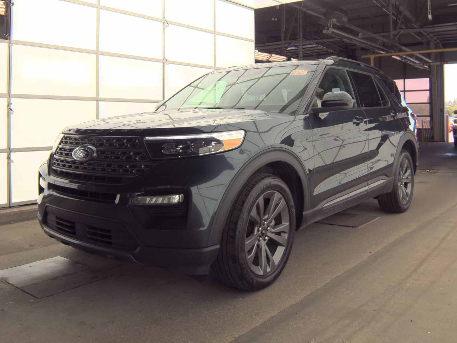 2023 Ford Explorer XLT AWD