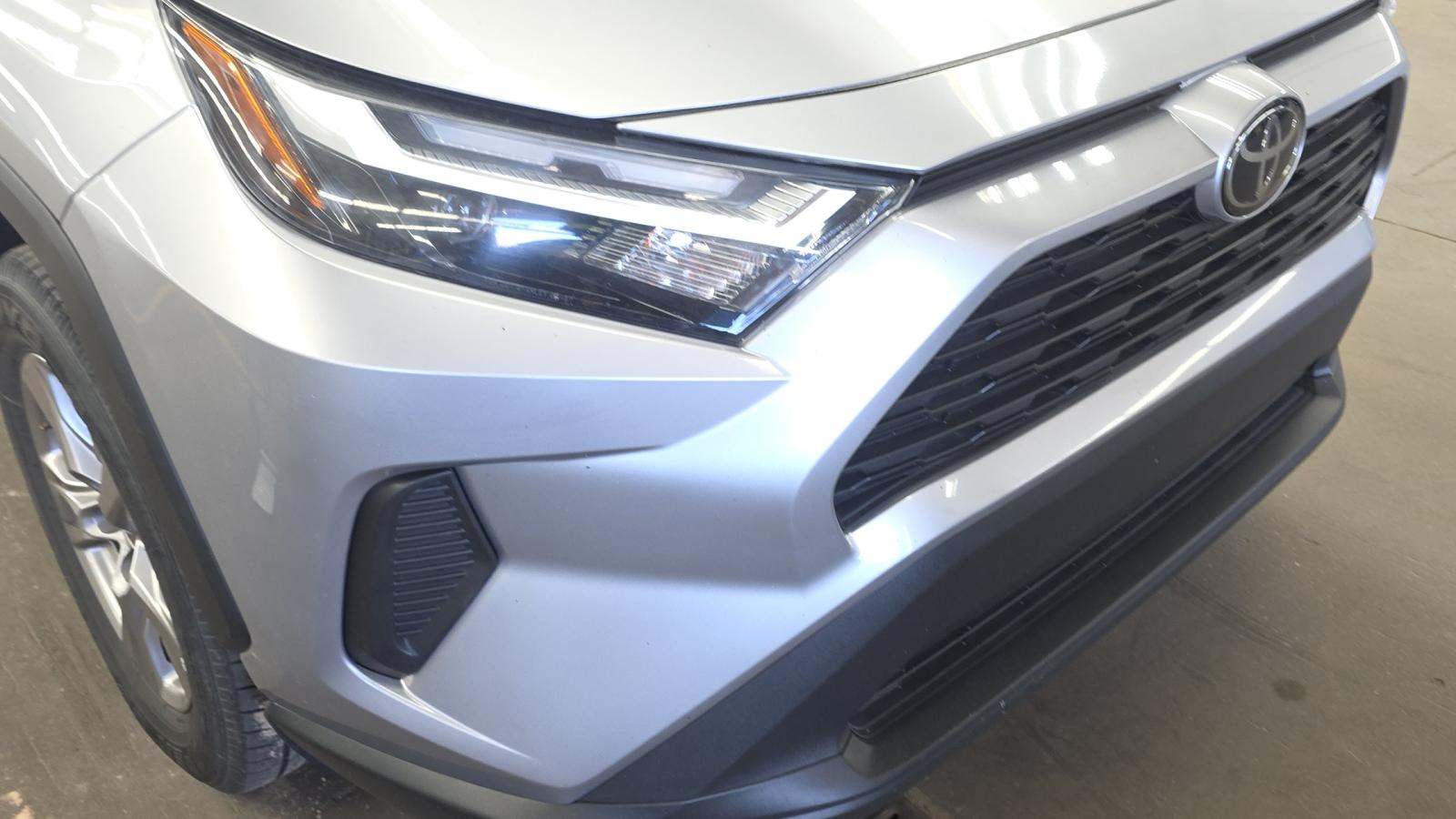 2025 Toyota RAV4 XLE FWD