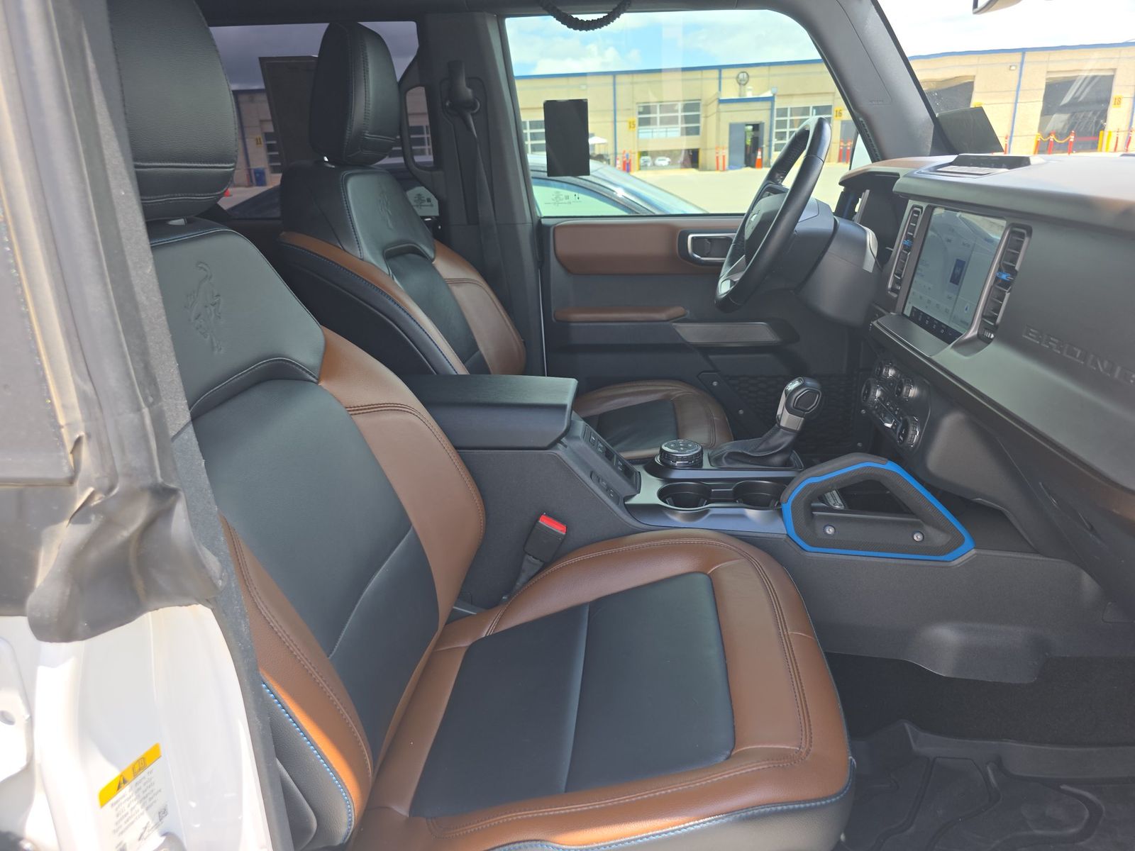 FORD BRONCO - 9
