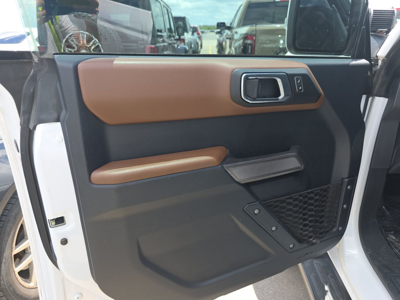 FORD BRONCO - 10