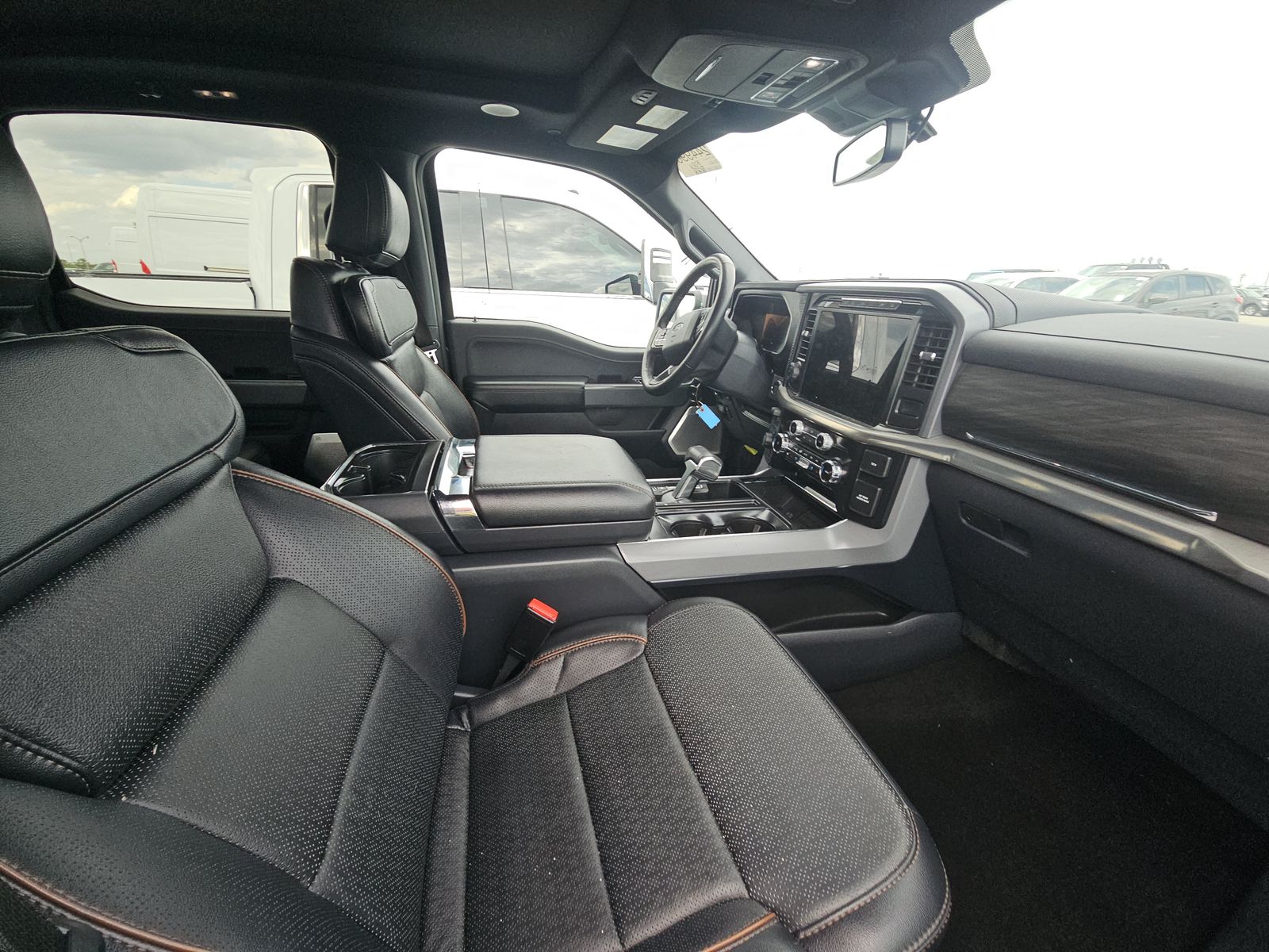 2024 Ford F-150 Lariat AWD