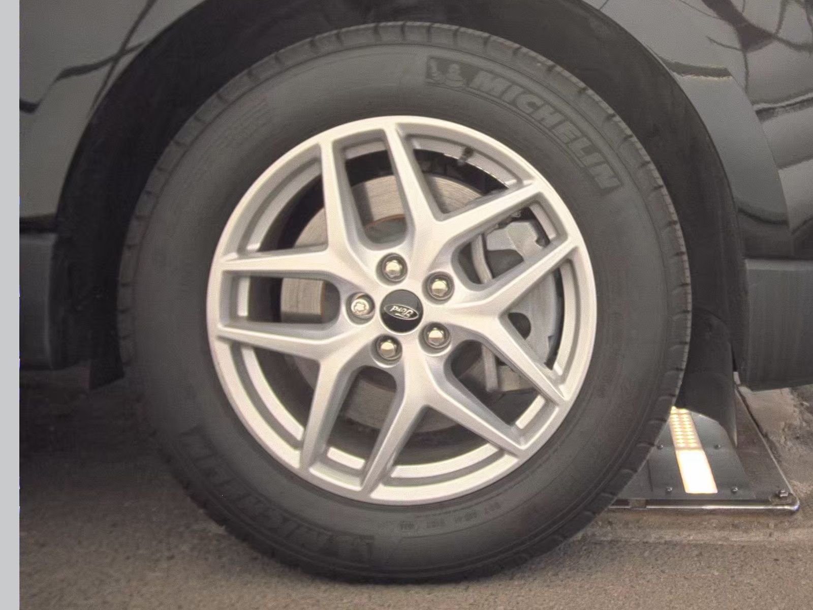 2023 Ford Edge SEL AWD