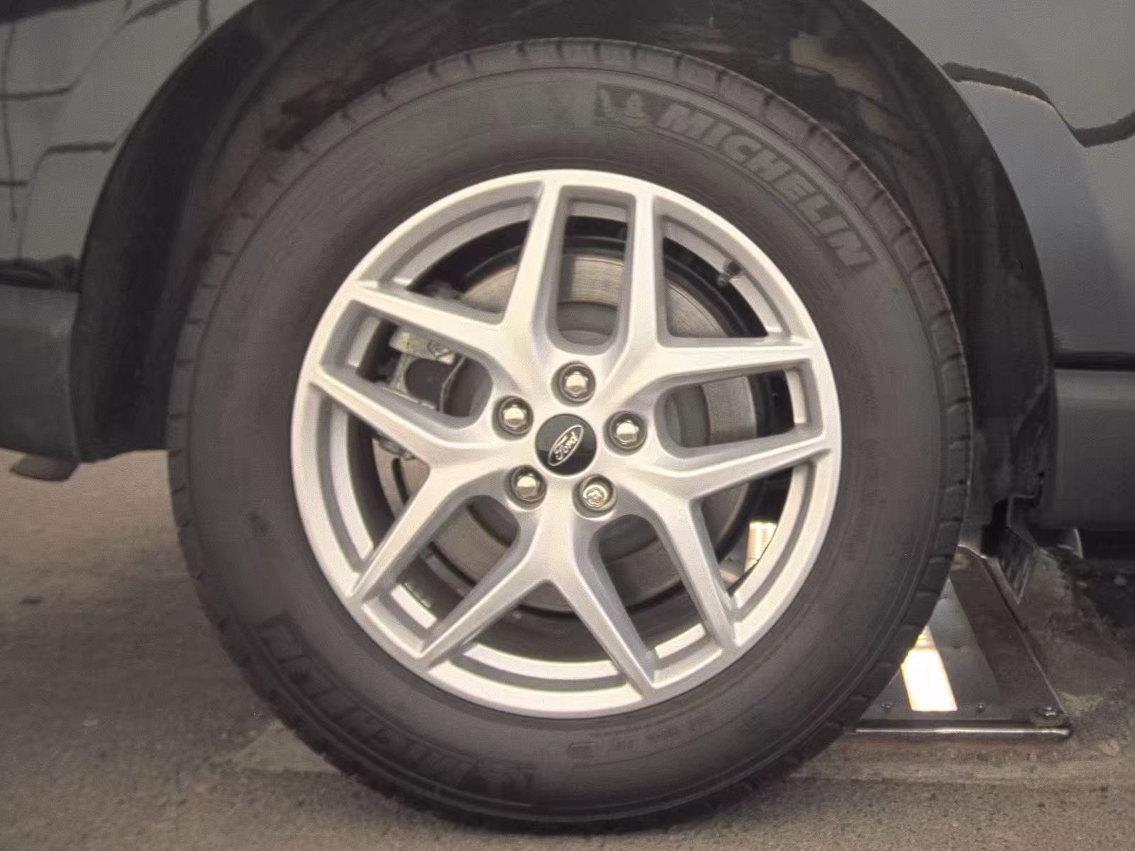 2023 Ford Edge SEL AWD