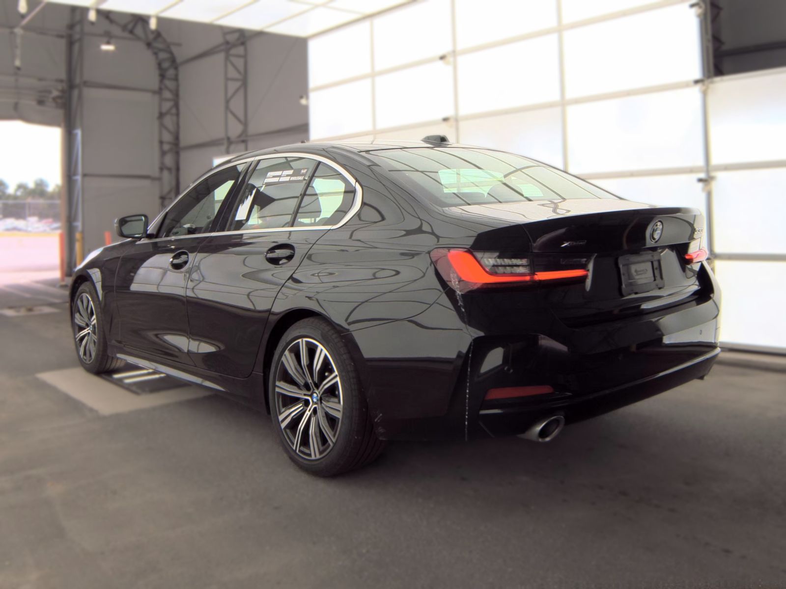 2025 BMW 3 Series 330i xDrive AWD