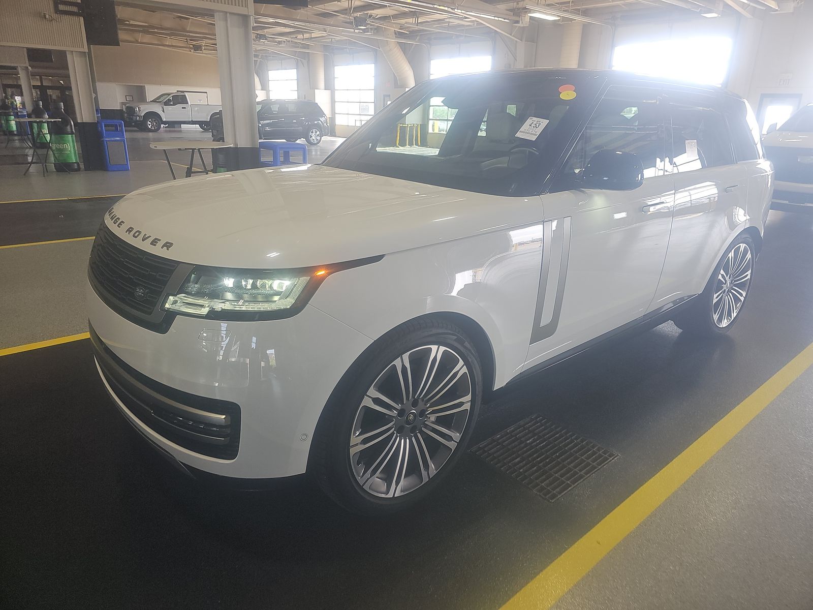 2023 Land Rover Range Rover SE AWD