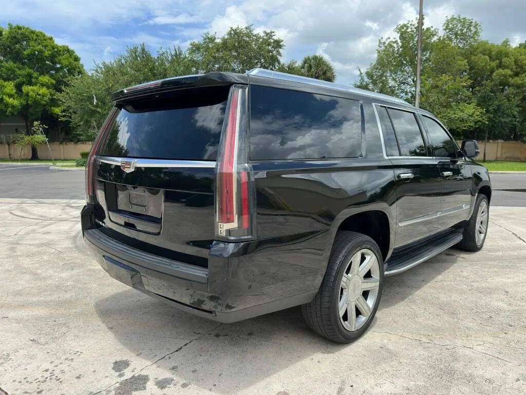 2019 Cadillac Escalade ESV Luxury RWD
