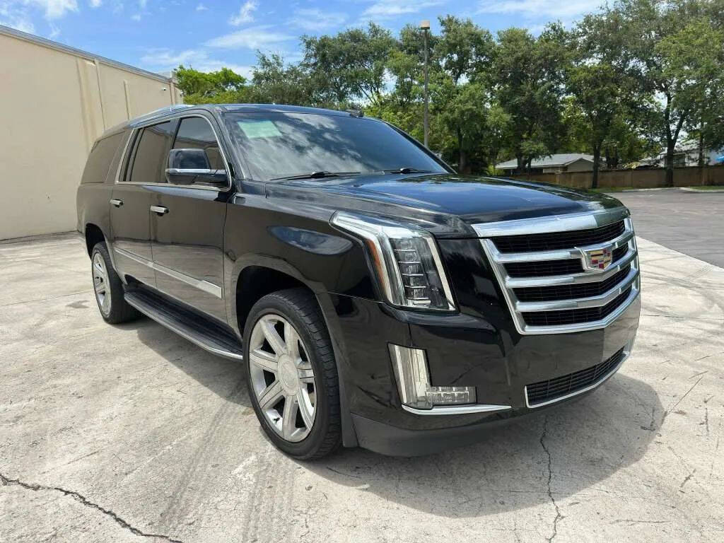 2019 Cadillac Escalade ESV Luxury RWD