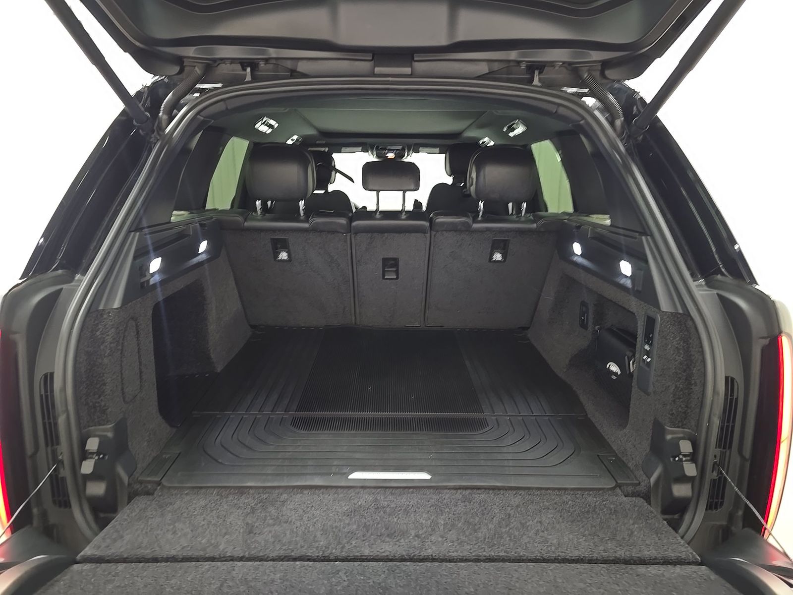 2025 Land Rover Range Rover SE AWD
