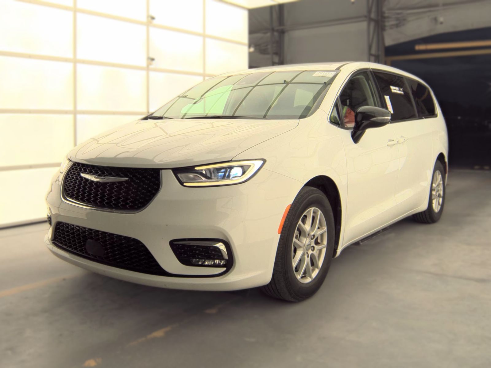 2024 Chrysler Pacifica Touring L FWD