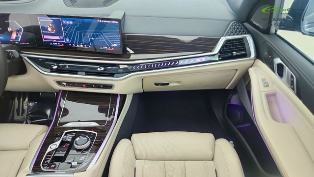 2024 BMW X7 xDrive40i AWD