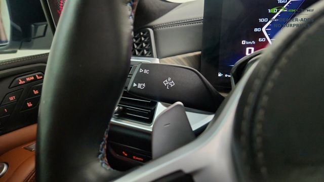 2025 BMW X7 M60i AWD