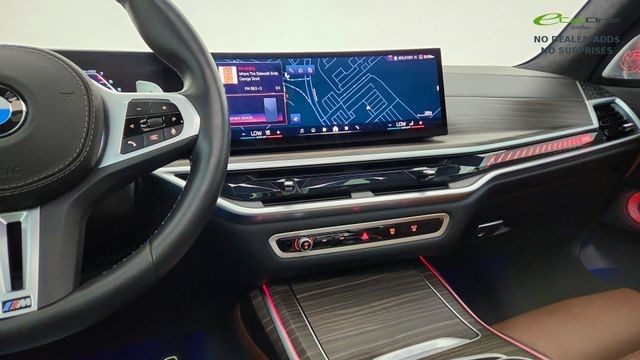 2025 BMW X7 M60i AWD