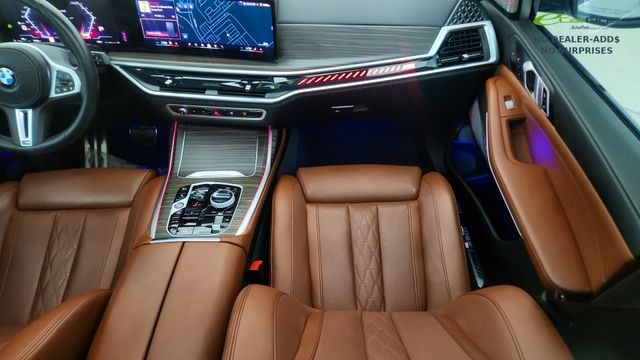 2025 BMW X7 M60i AWD