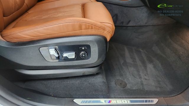 2025 BMW X7 M60i AWD