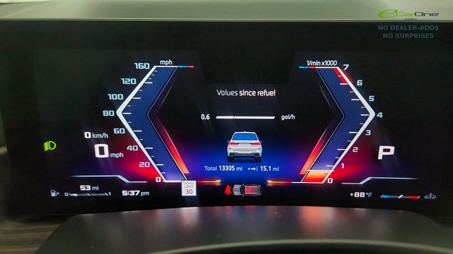 2025 BMW X7 M60i AWD
