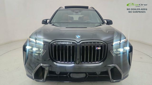 2026 BMW X7 M60i AWD