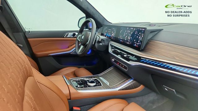 2026 BMW X7 M60i AWD