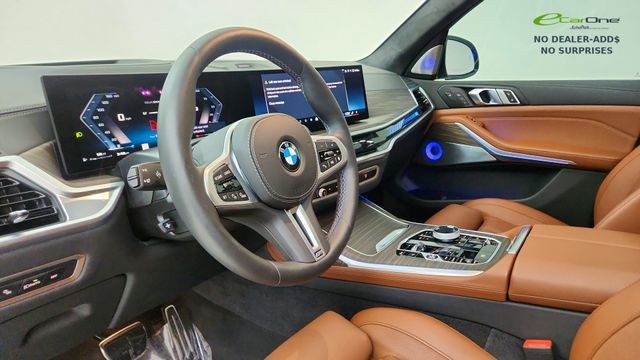 2026 BMW X7 M60i AWD